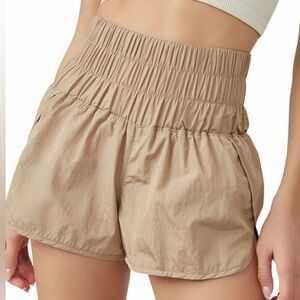 FREE PEOPLE MOVEMENT THE WAY HOME SHORTS CREAM NUDE SMALL
